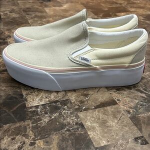 NEW 🆕 Vans Platform Slip-On Stackform Sneakers Cream with Pink Stripe size 8.5